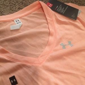 Under armor medium T-shirt and socks NWT